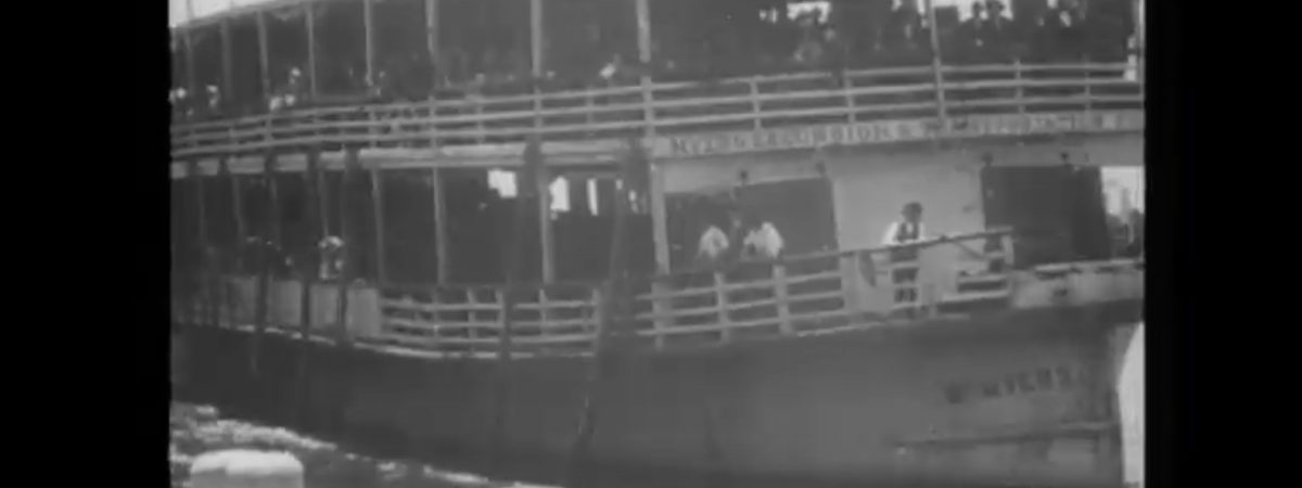 Imigranti přijíždějící na Ellis Island